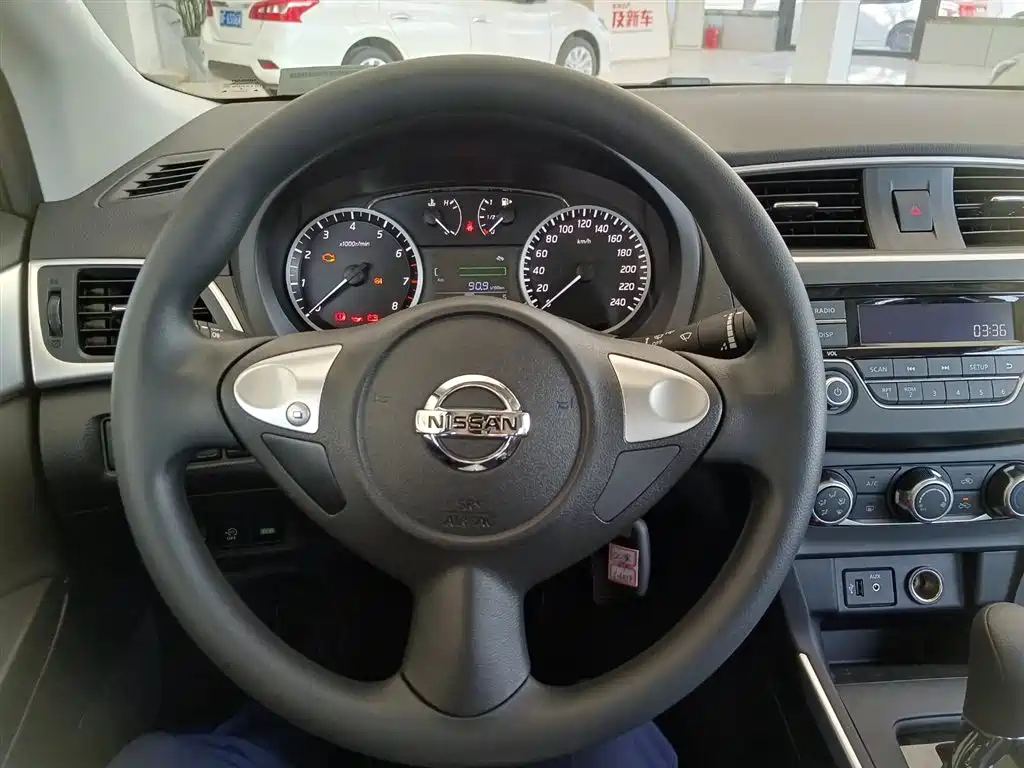 NISSAN SYLPHY 2024
