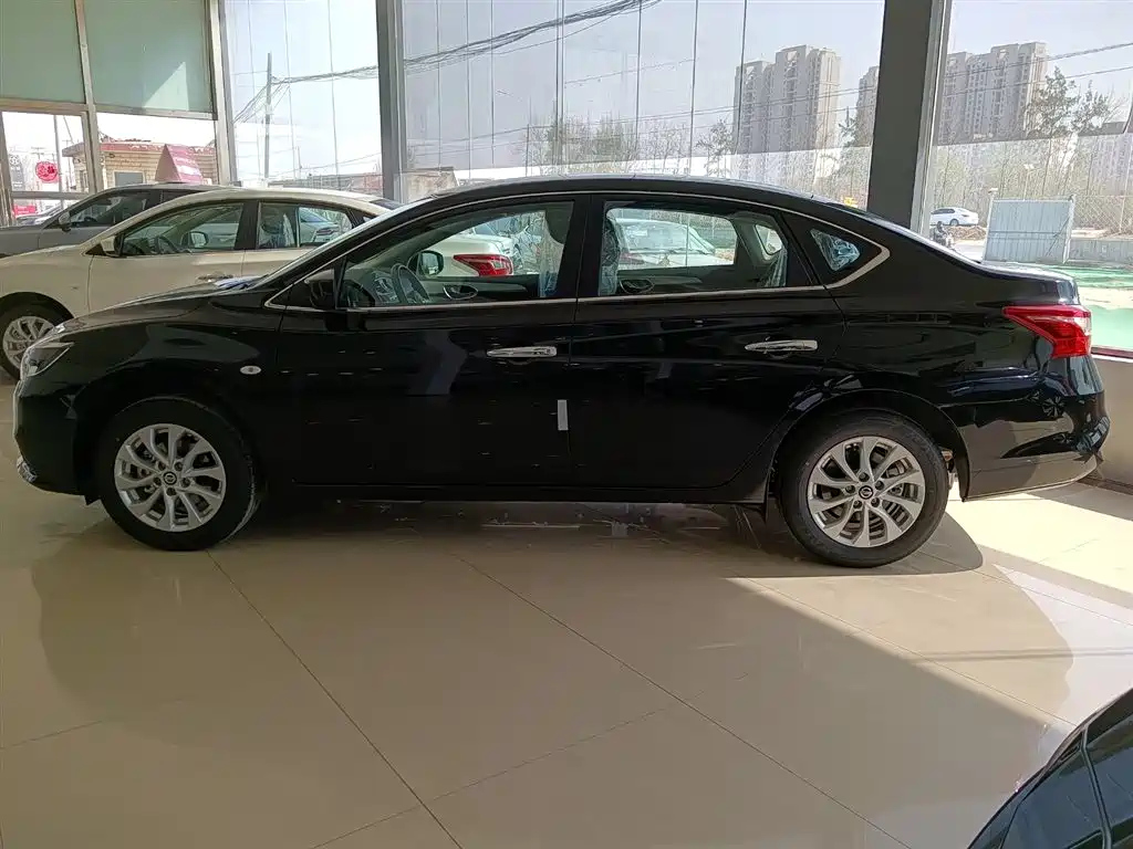 NISSAN SYLPHY 2024