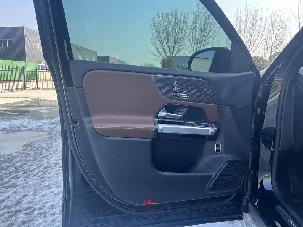 MERCEDES BENZ GLB 2022
