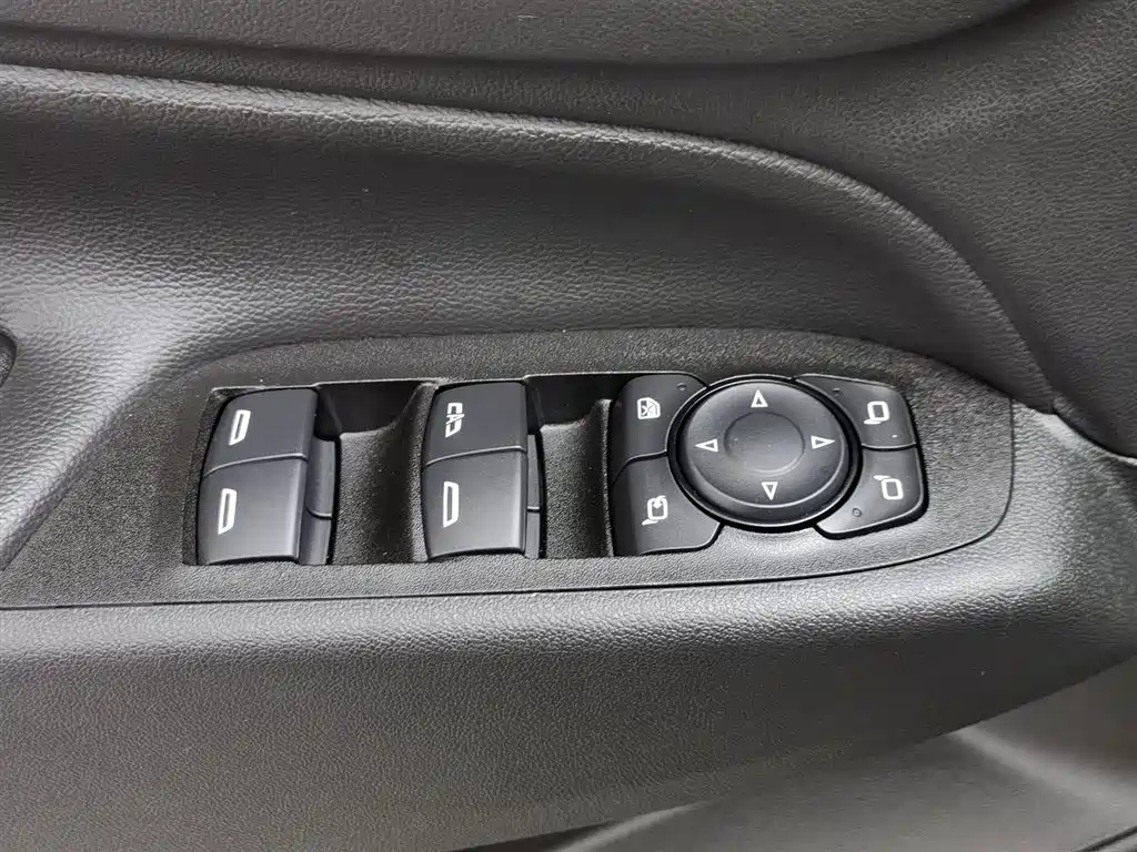 CHEVROLET EXPLORER 2022
