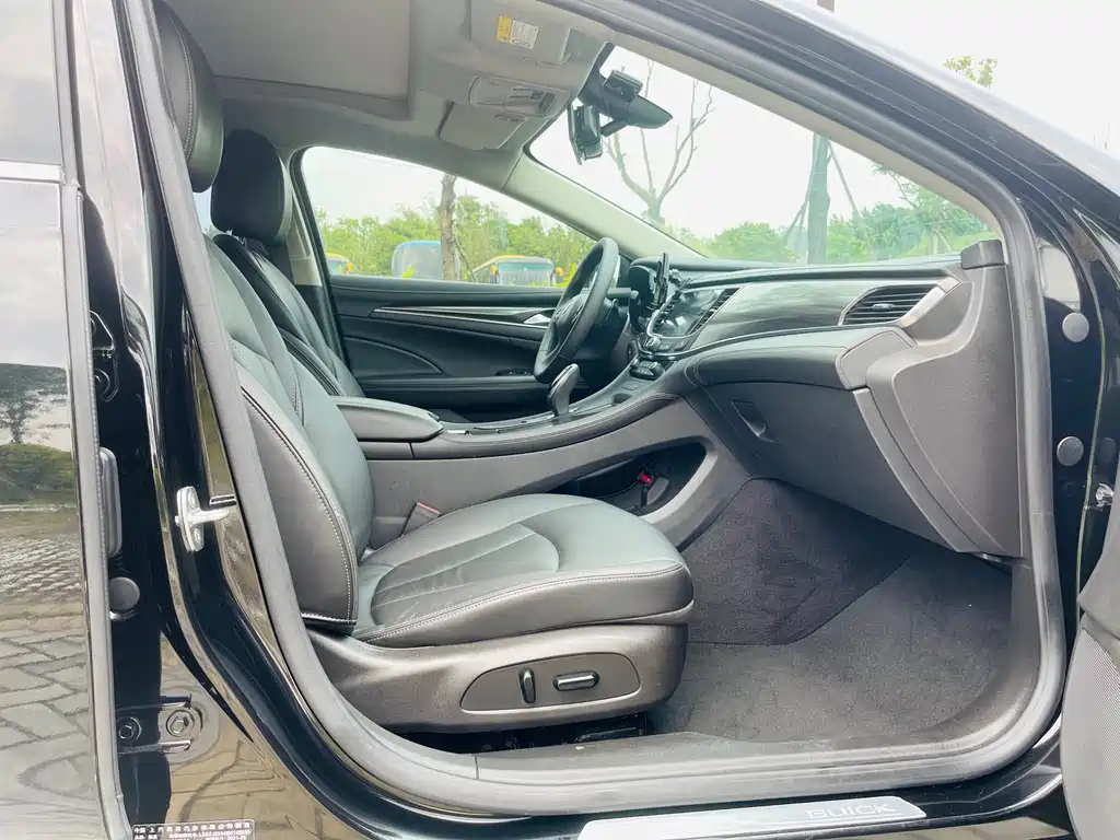 BUICK LACROSSE 2021