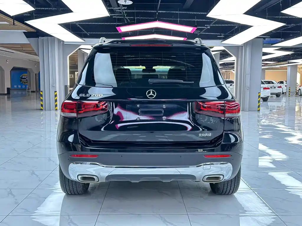 MERCEDES BENZ GLB 2021
