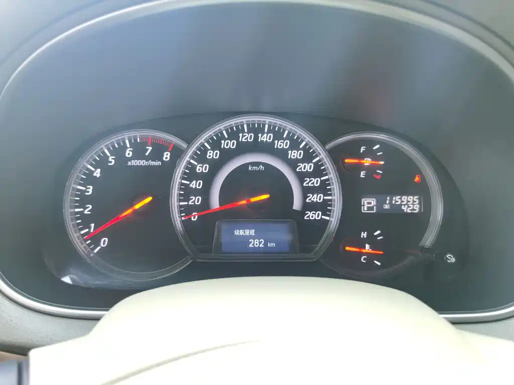NISSAN TEANA 2011