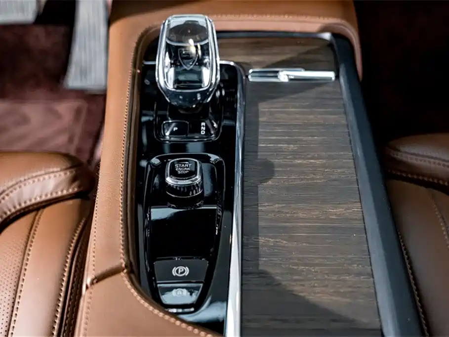 VOLVO S90 2022