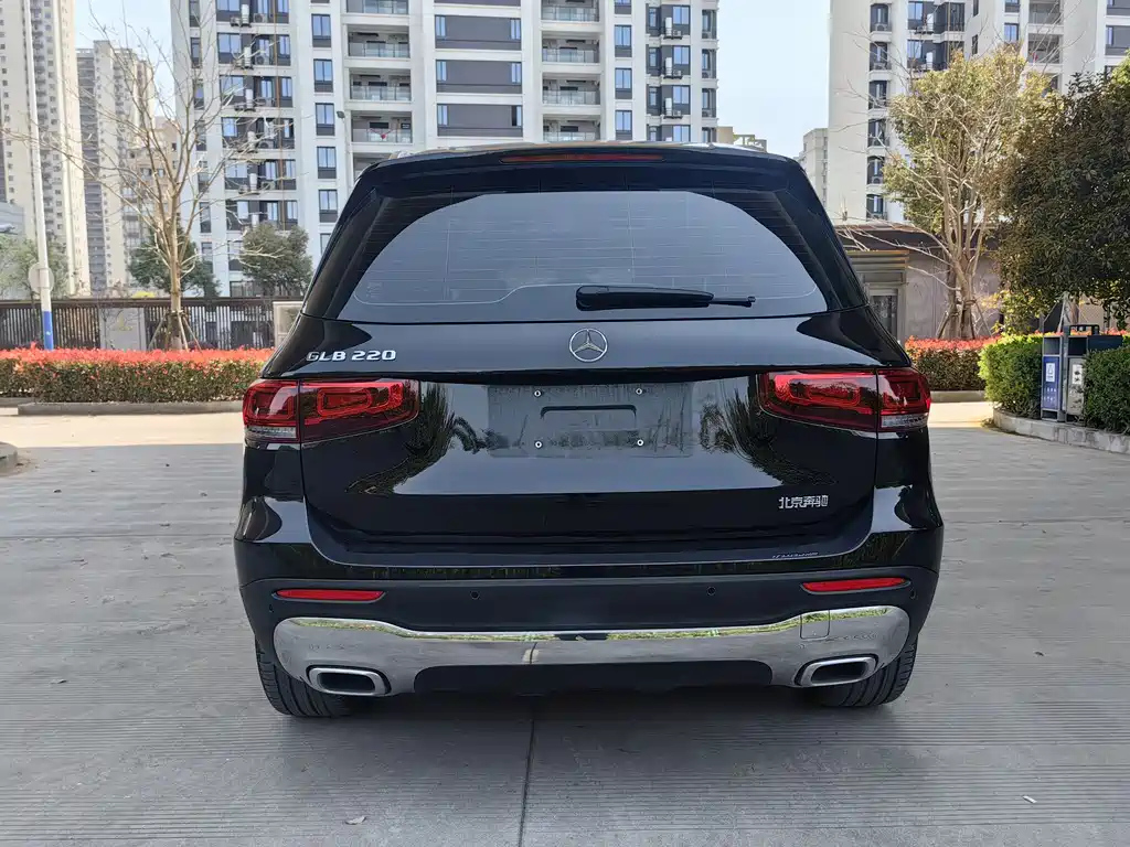 MERCEDES BENZ GLB 2022