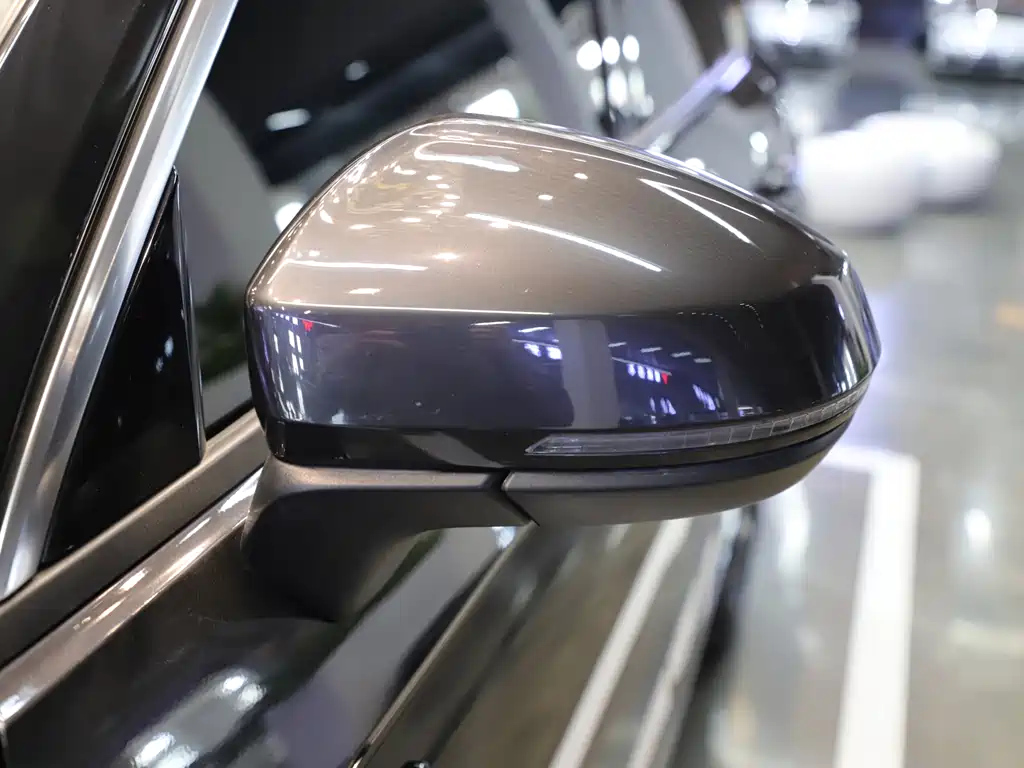 VOLKSWAGEN TAYRON 2020