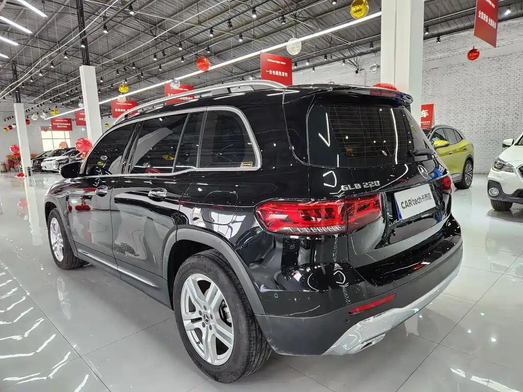MERCEDES BENZ GLB 2022