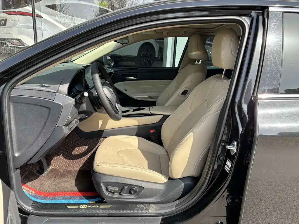 TOYOTA AVALON 2023