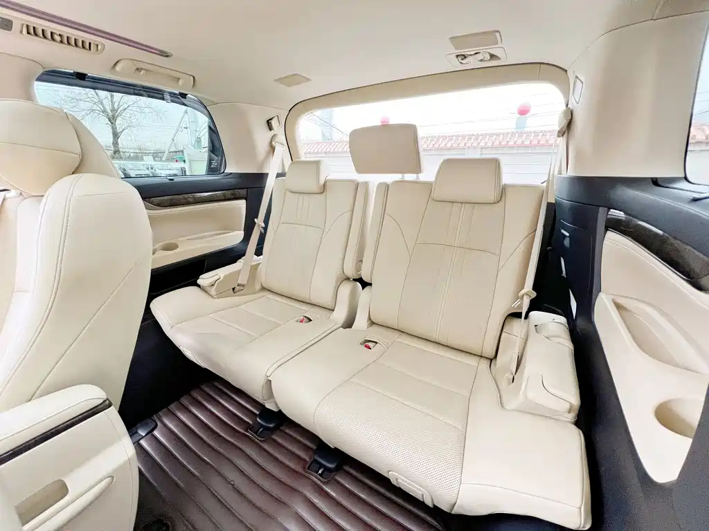 TOYOTA ALPHARD 2019