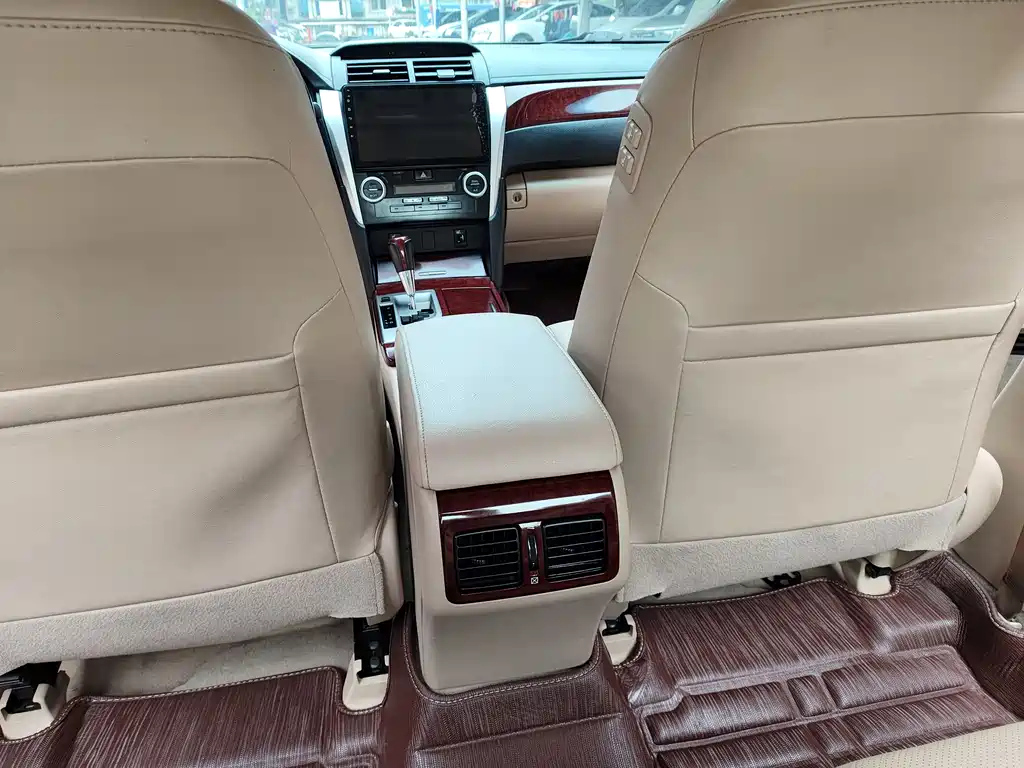 TOYOTA CAMRY 2013
