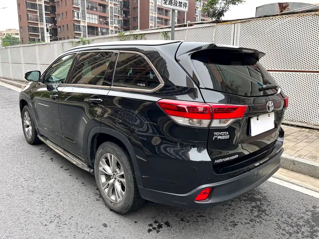 TOYOTA HIGHLANDER 2018