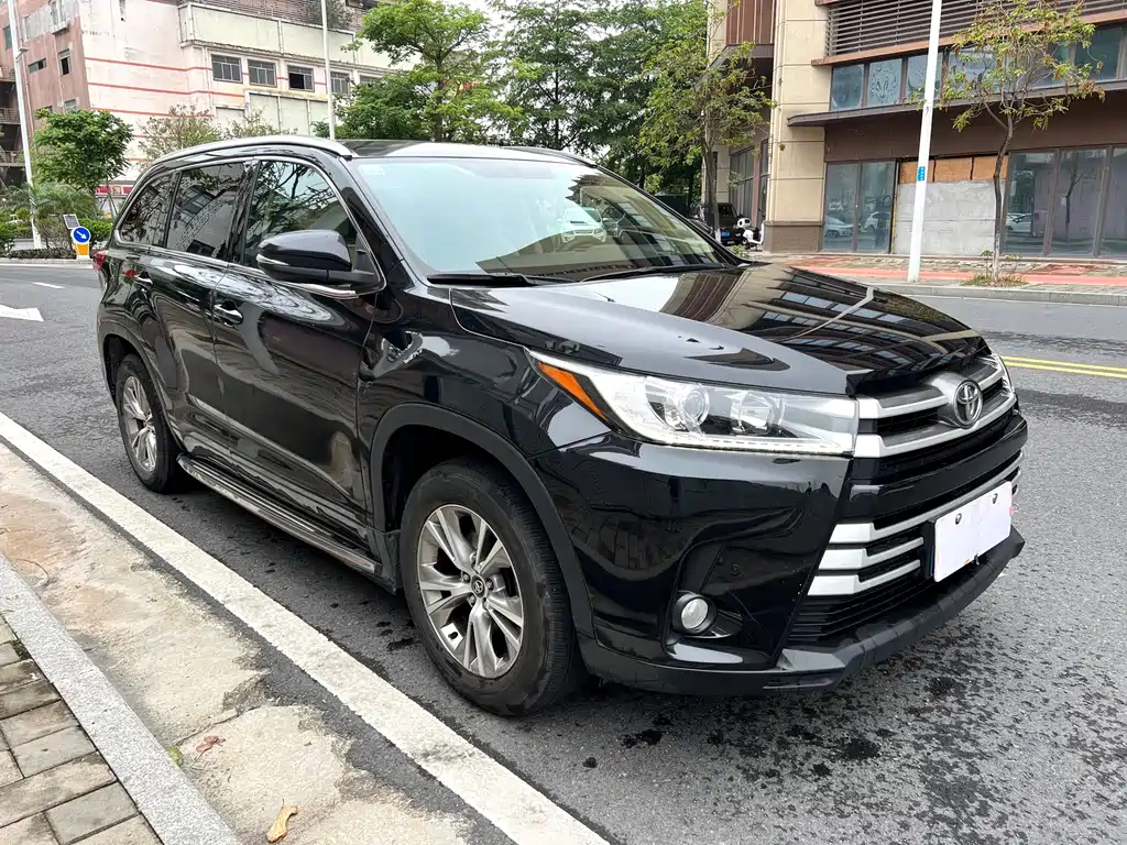 TOYOTA HIGHLANDER 2018