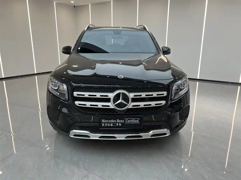 MERCEDES BENZ GLB 2023