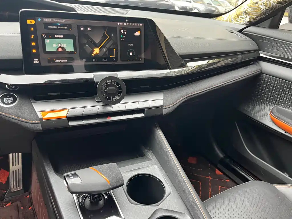 CHANGAN UNI-V 2023