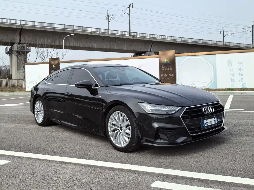 AUDI A7 2021