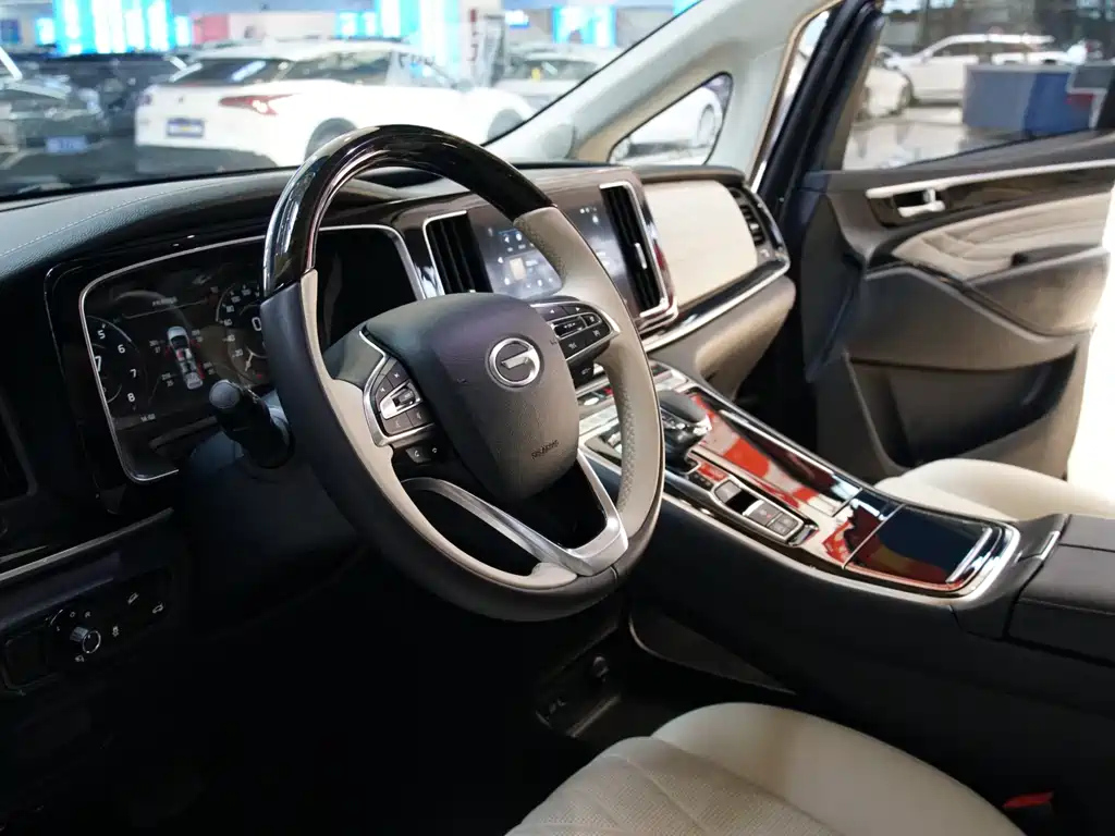 TRUMPCHI M8 2022