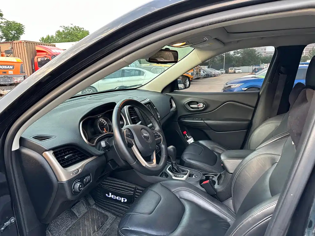 JEEP CHEROKEE 2017