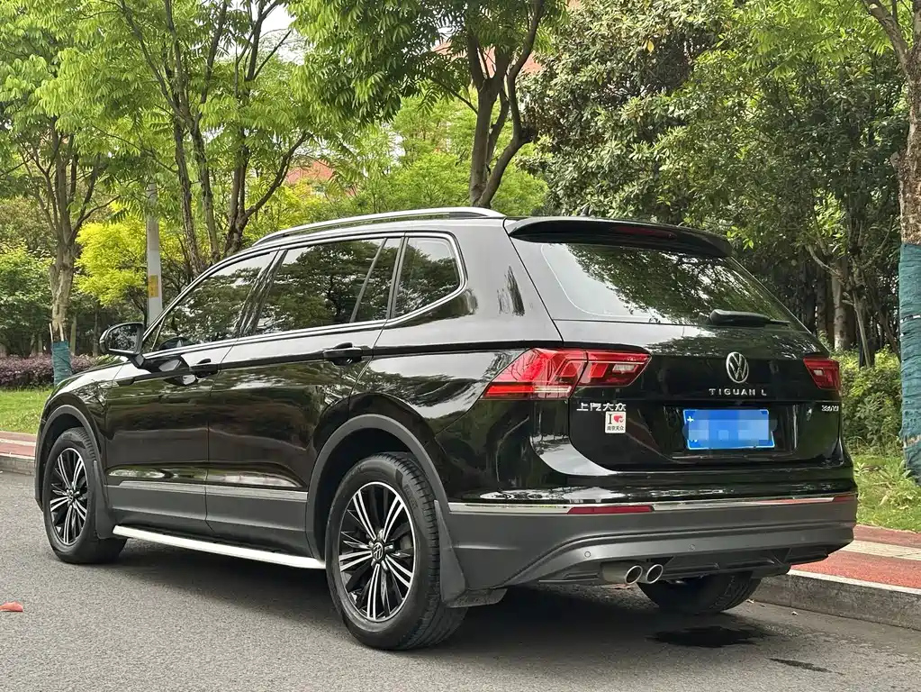 VOLKSWAGEN TIGUAN L 2021