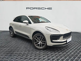 PORSCHE MACAN 2024