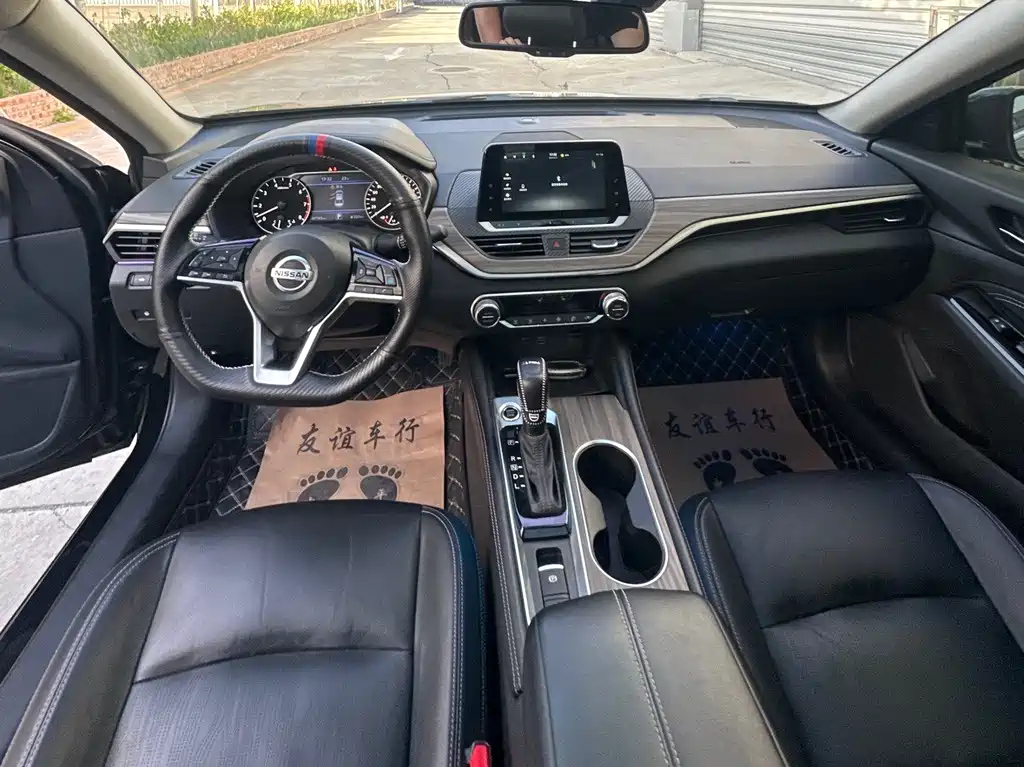 NISSAN TEANA 2021
