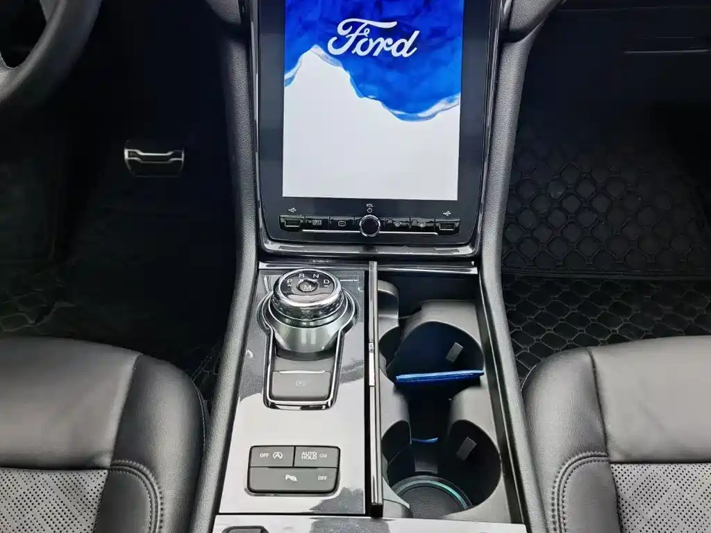 FORD TAURUS 2022