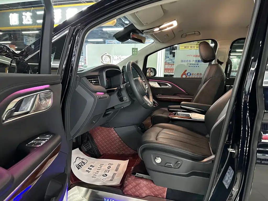 HONGQI HQ9 2022