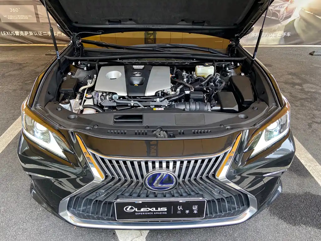 LEXUS ES 2021