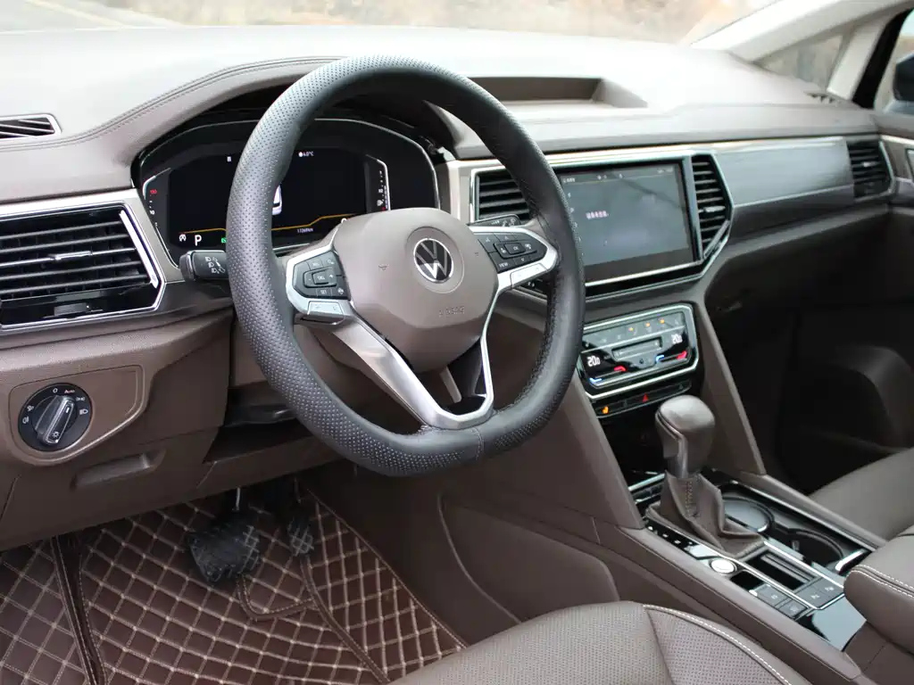 VOLKSWAGEN VILORAN 2022