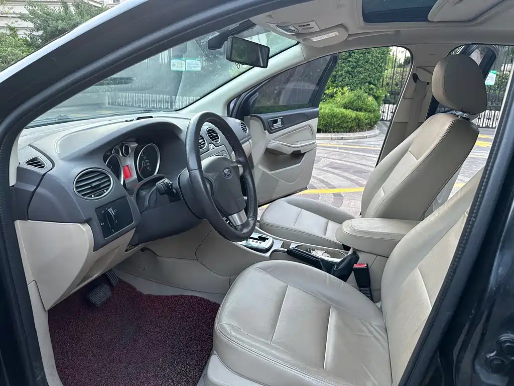 FORD FOCUS 2014