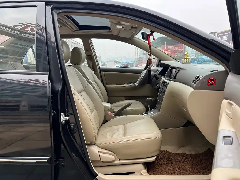 TOYOTA COROLLA 2012