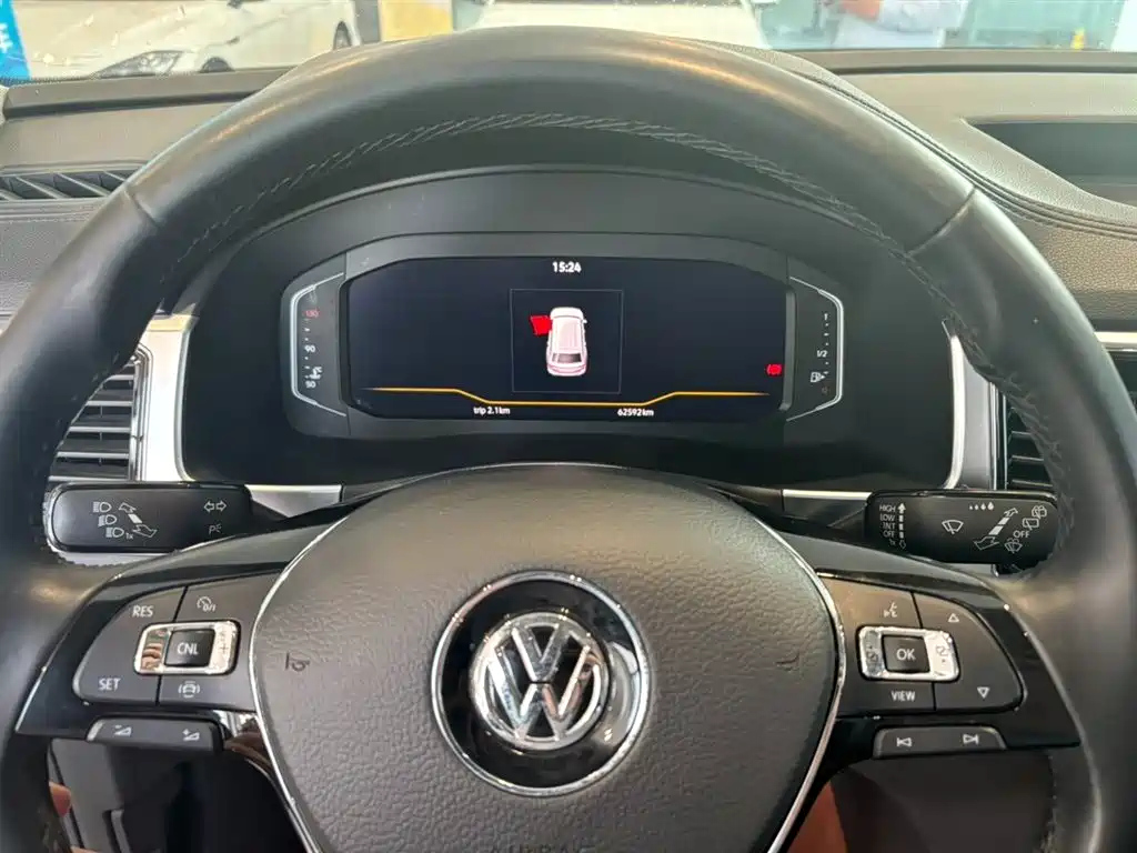 VOLKSWAGEN TOURAN 2021