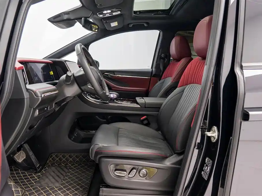 TRUMPCHI M8 2023