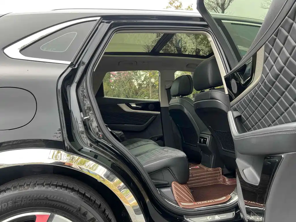 HONGQI HS5 2020