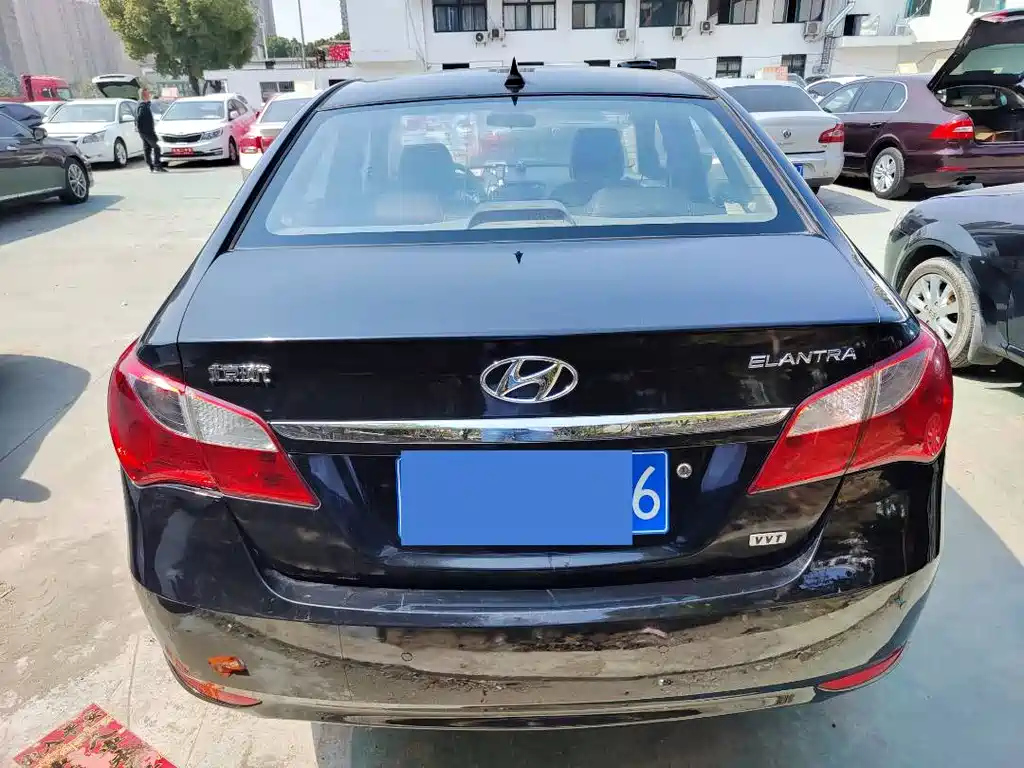 HYUNDAI CELESTA 2015