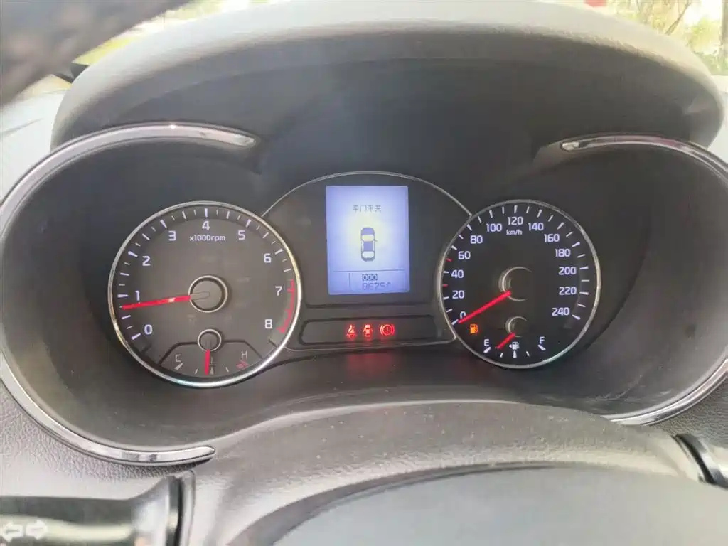 KIA K3 2015