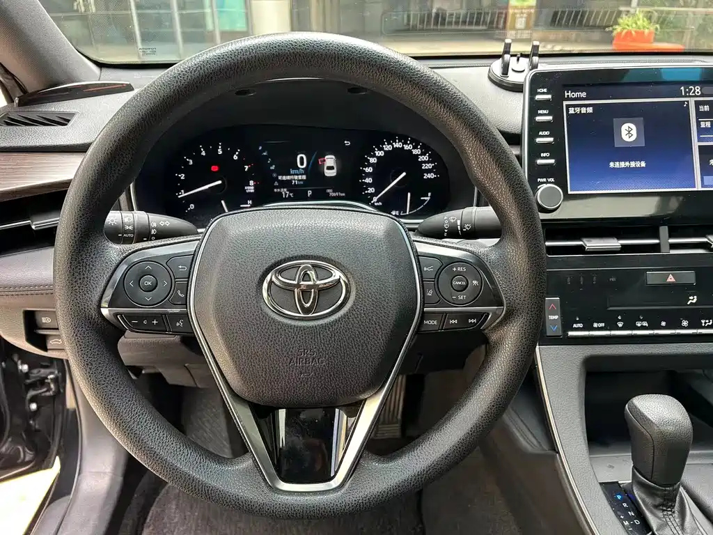 TOYOTA AVALON 2020