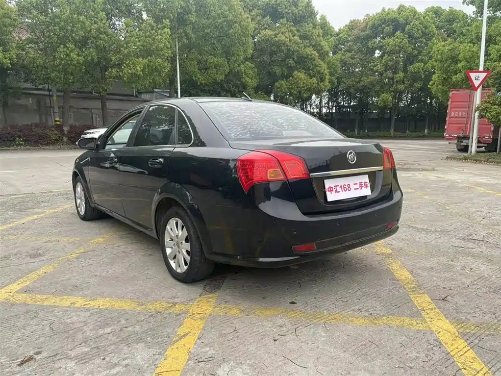 BUICK EXCELLE 2012