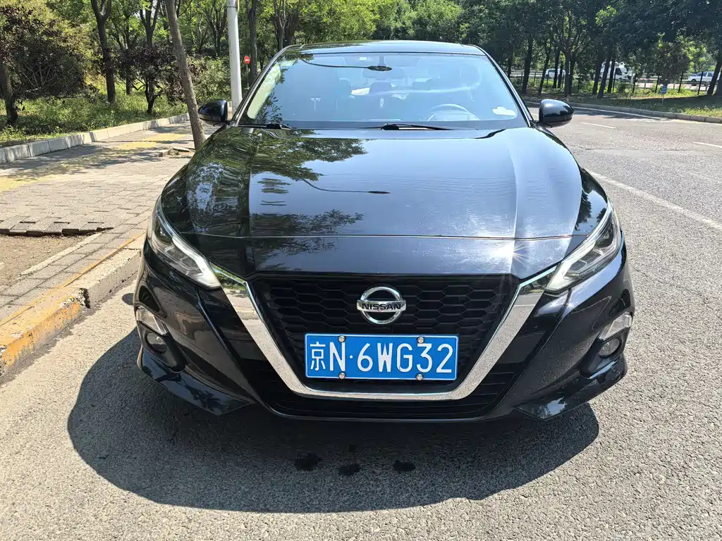 NISSAN TEANA 2019