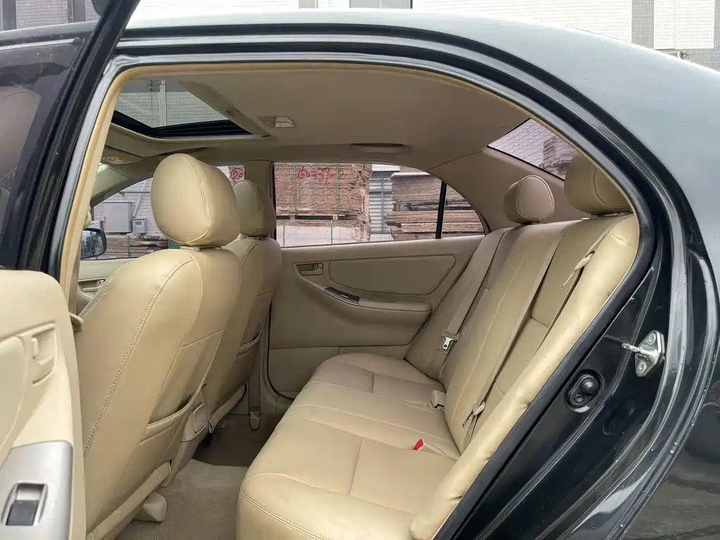 TOYOTA COROLLA 2013