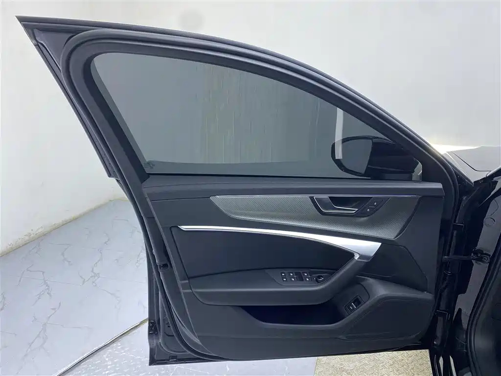 AUDI A6L 2022