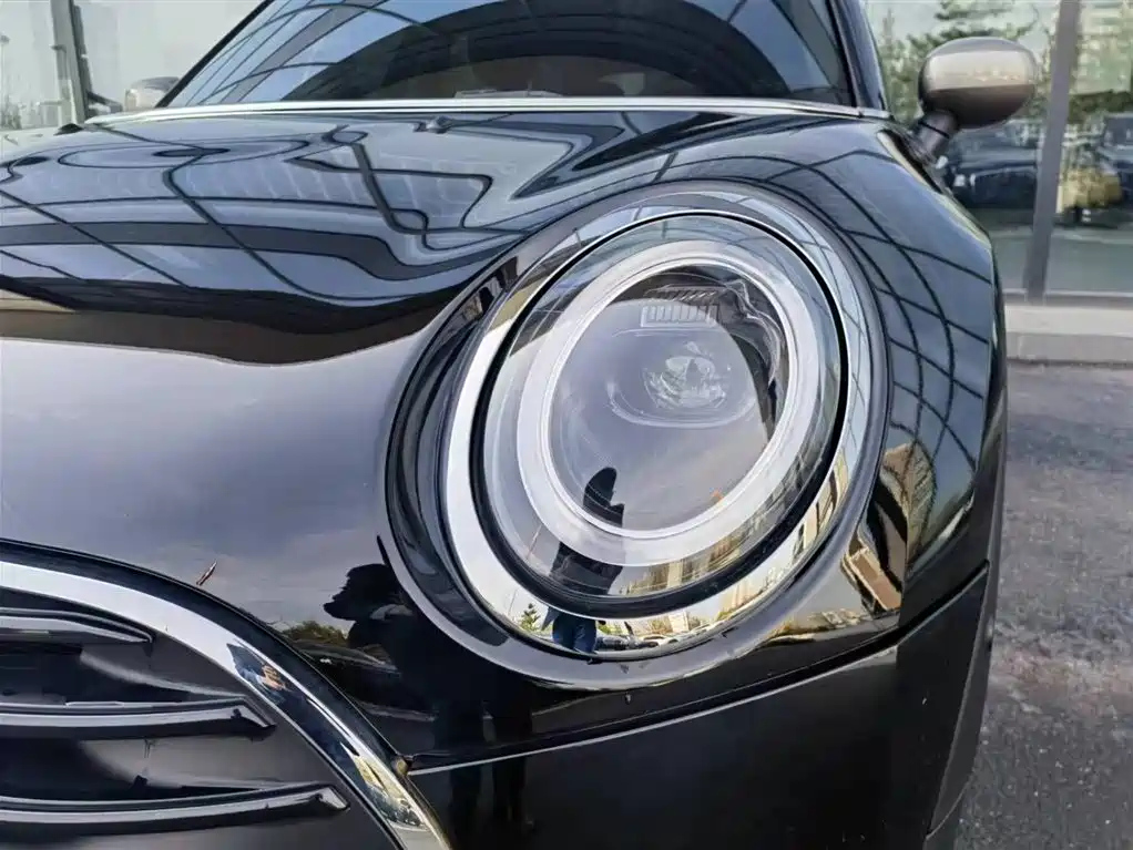 MINI CLUBMAN 2022