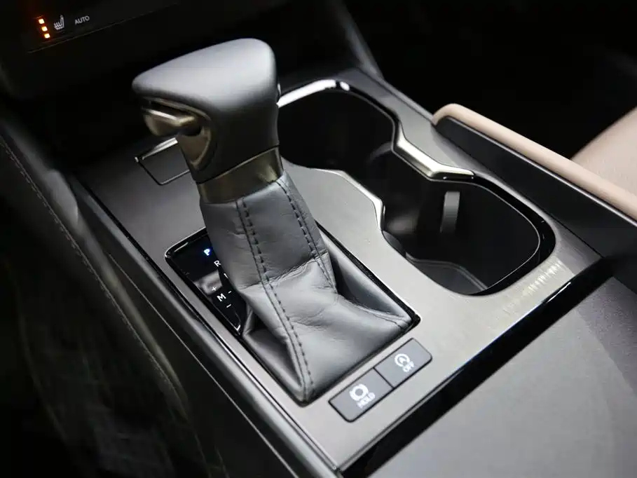 LEXUS ES 2023