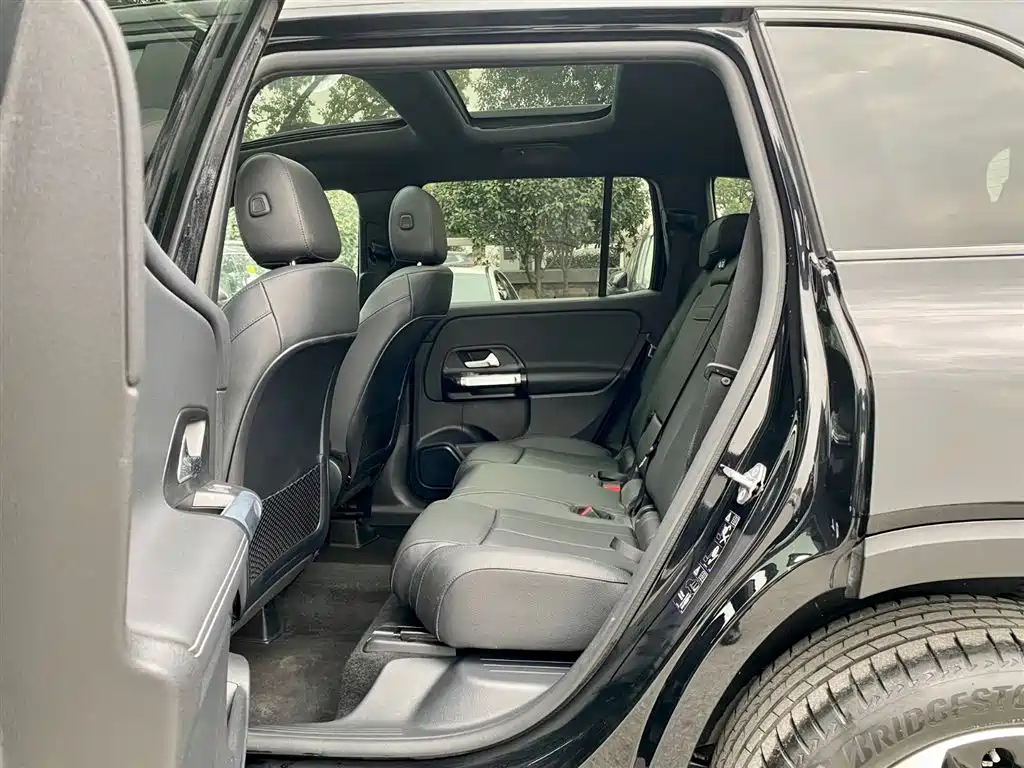 MERCEDES BENZ GLB 2022