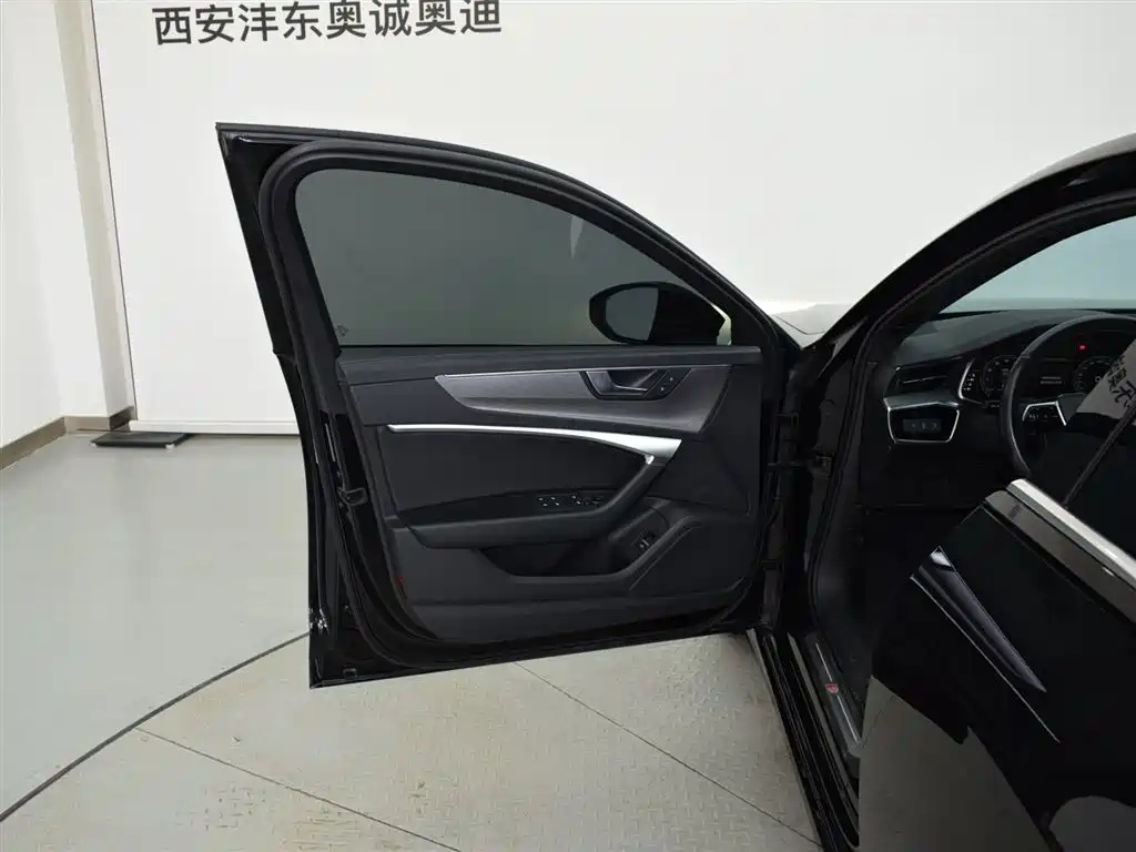 AUDI A6L 2019