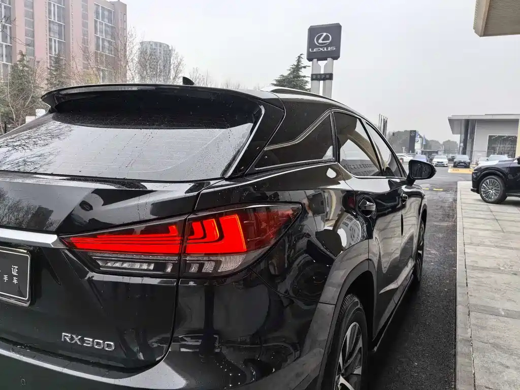 LEXUS RX 2021