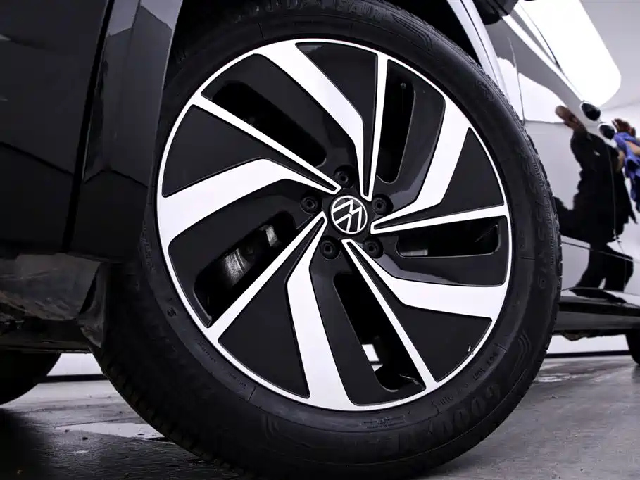 VOLKSWAGEN VILORAN 2022