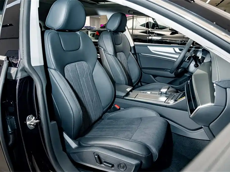 AUDI A7L 2024
