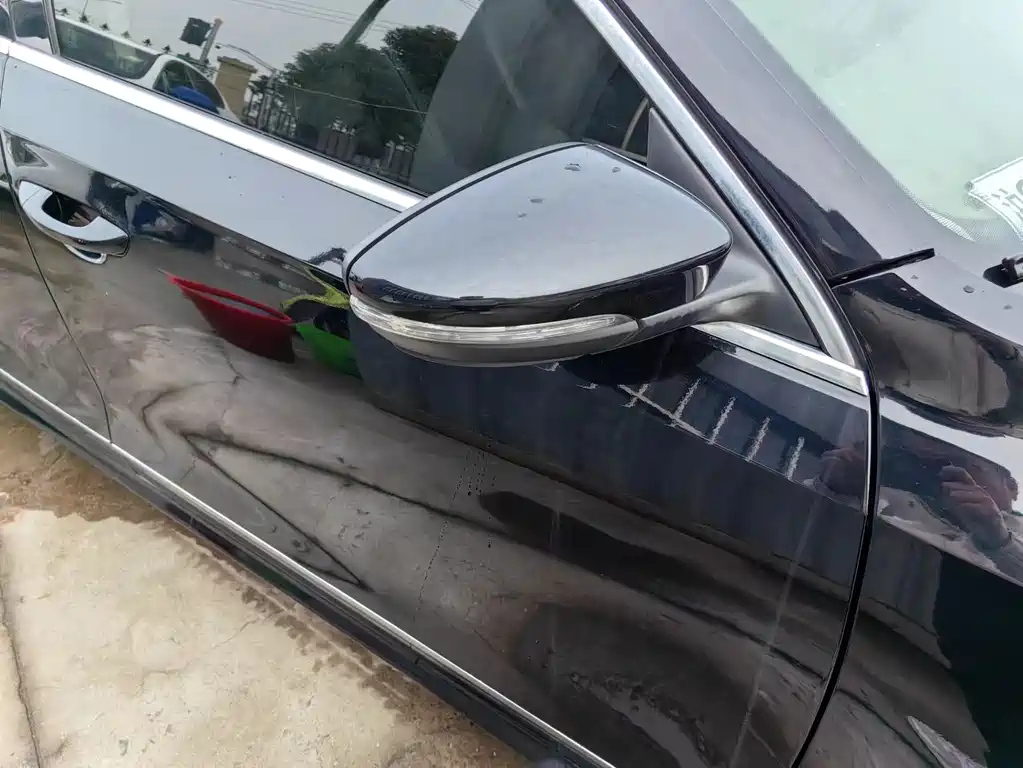 VOLKSWAGEN PASSAT 2014