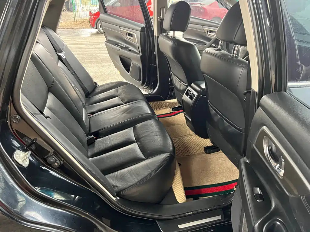 NISSAN TEANA 2016