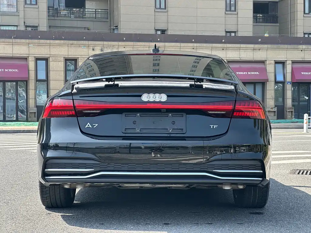 AUDI A7 2021